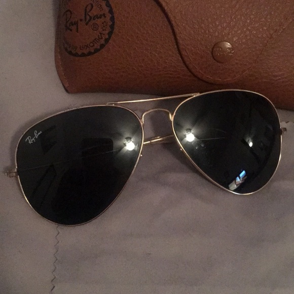Ray ban green aviators barley worn !!! main image 4